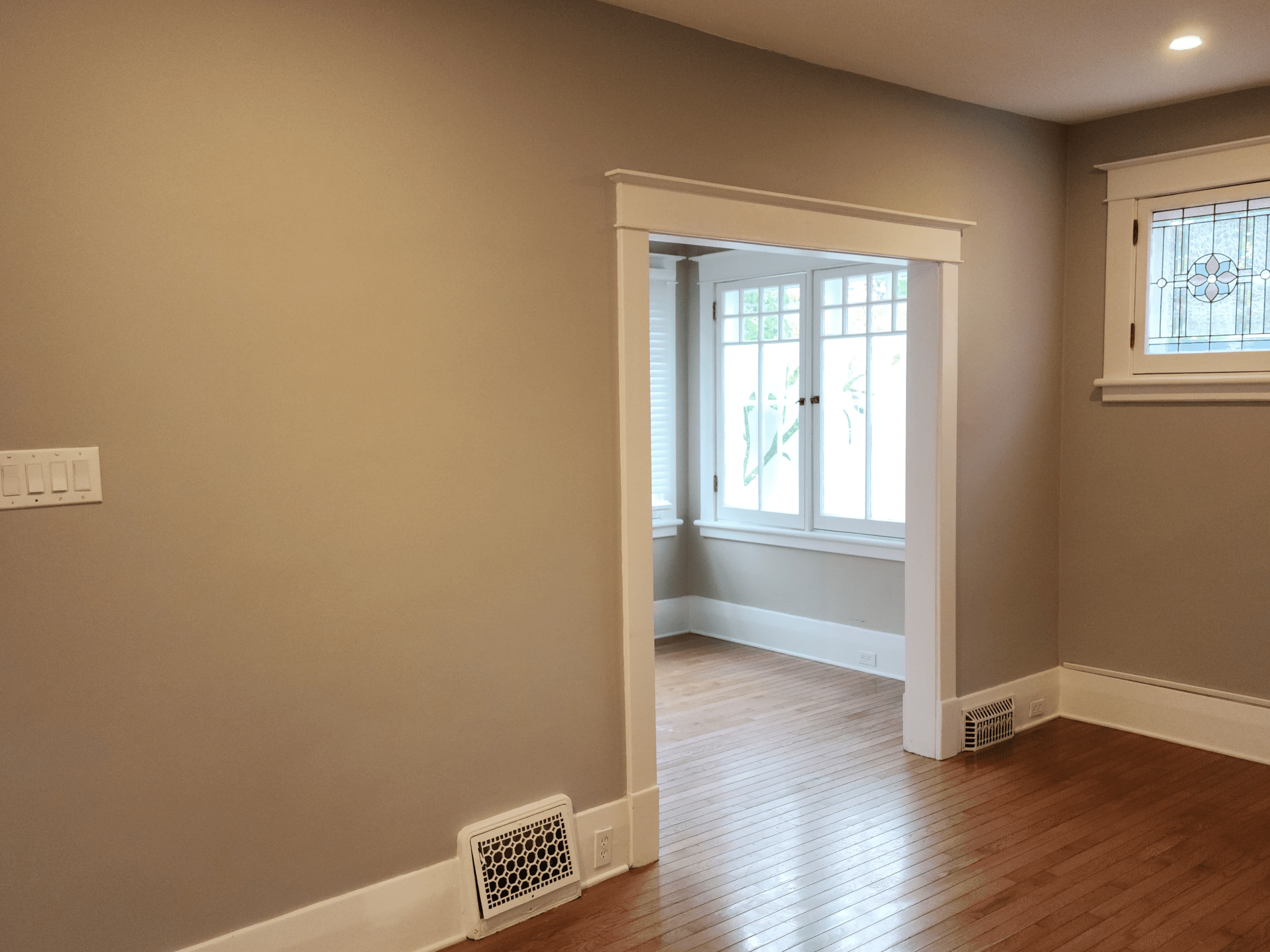 Spray and Roll - Interior Residential Painting, Exterior Residential Painting, Roof Painting.